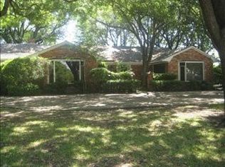 3561 Green Acres Ter, Farmers Branch, TX 75234