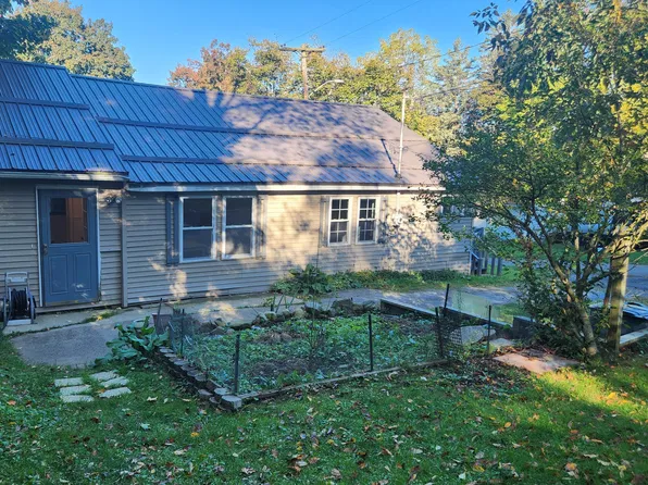 6984 Monroe Ave, Perry, NY 14530