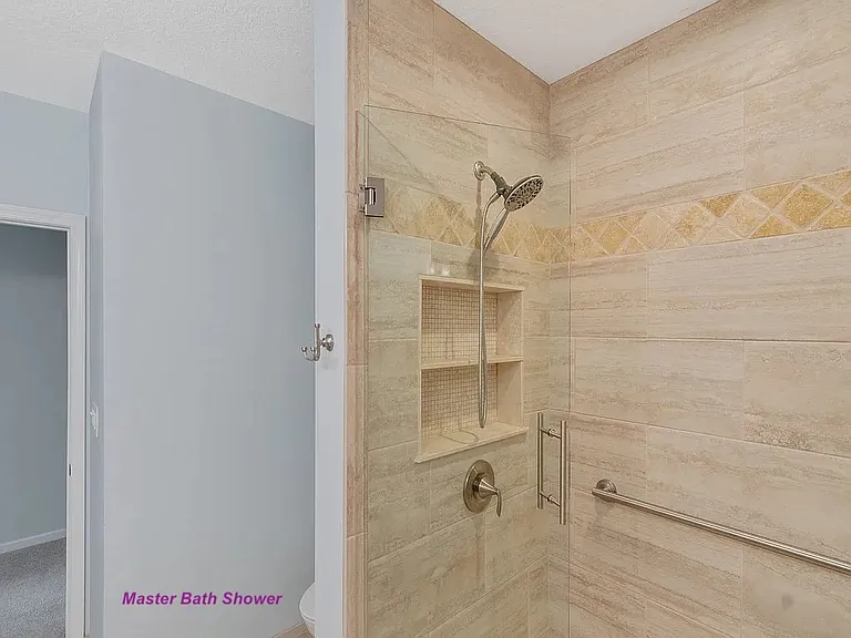 5020 Fairways Cir #J206 — Photo 15