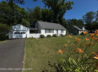 1 Huguenot Rd, Tillson, NY 12486