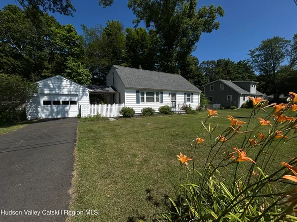 1 Huguenot Road, Tillson, NY 12486