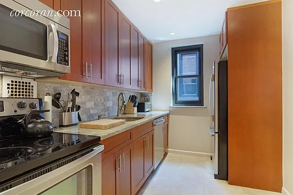 Sold by Corcoran | media 10