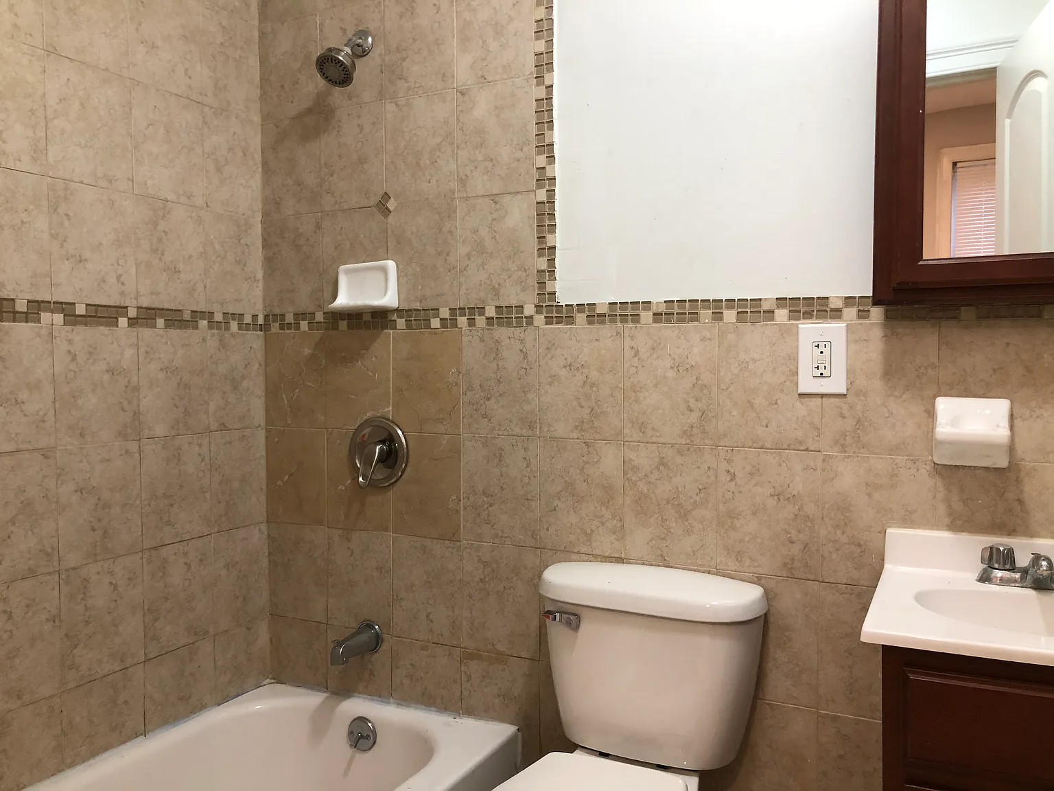 1 bed, 650 sqft, $1,595 — Photo 4