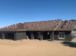 4998 Geeb Ln, Phelan, CA 92371