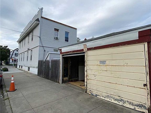 3rd image of 124-02 107th Ave
