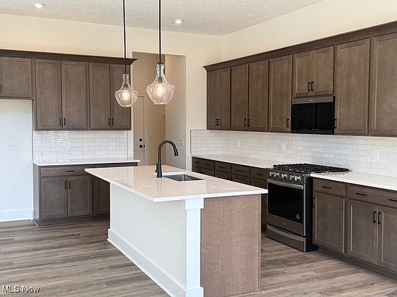 3rd image of 4352 Palomar Ln