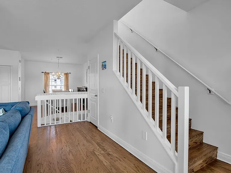 9203 Midnight Pass Rd — Photo 10