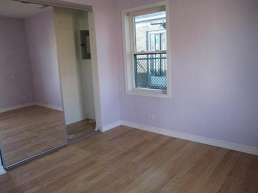 4th image of 3017 W Lincoln St