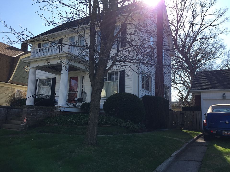 1st image of 1196 Marlowe Ave
