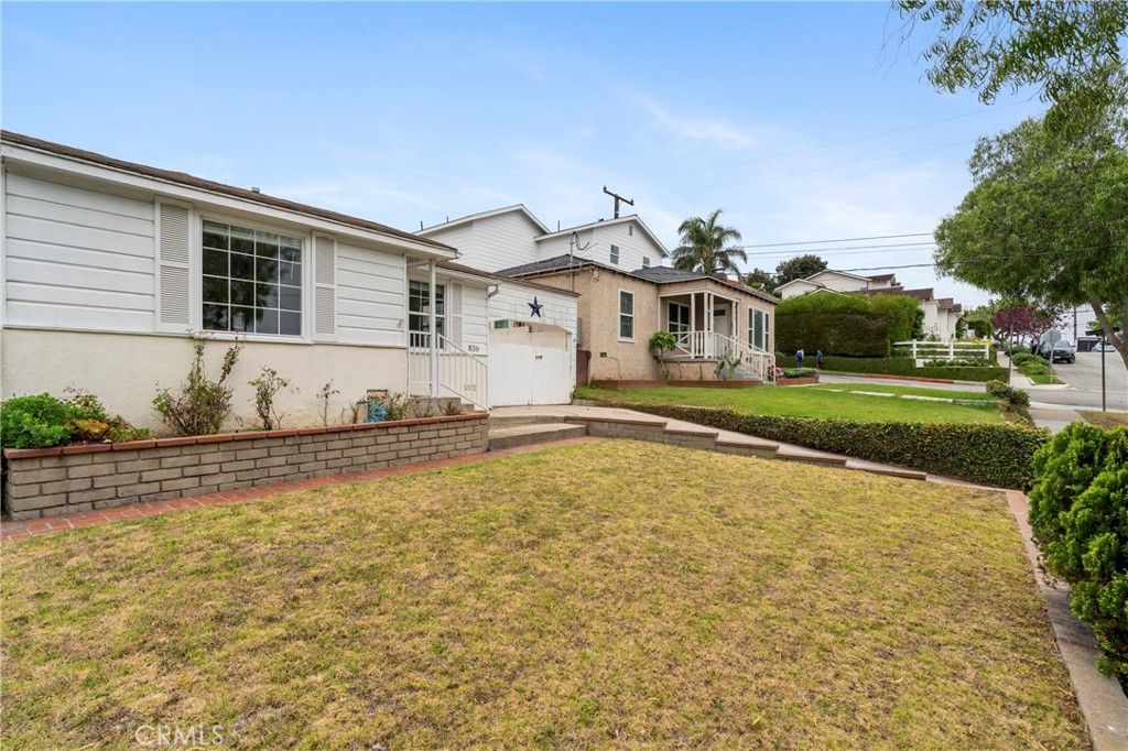836 Eucalyptus Dr, El Segundo, CA - View 2