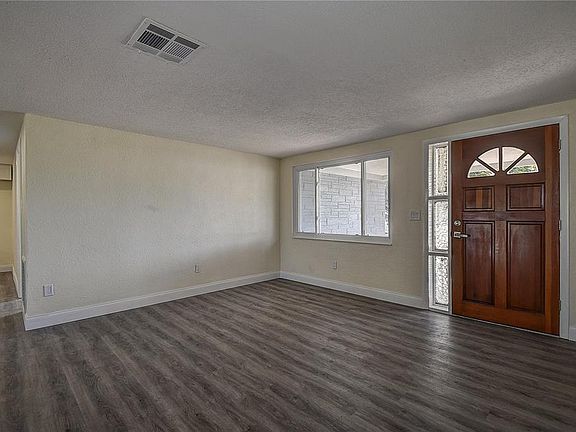 4th image of 2222 Cora Dr