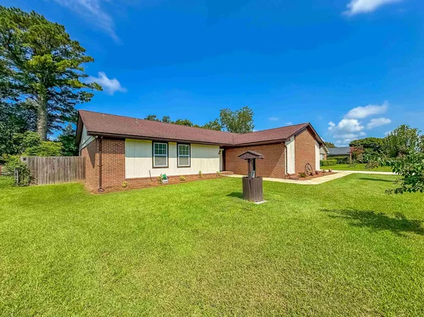 2300 Clara Kee Blvd, Tallahassee, FL 32303