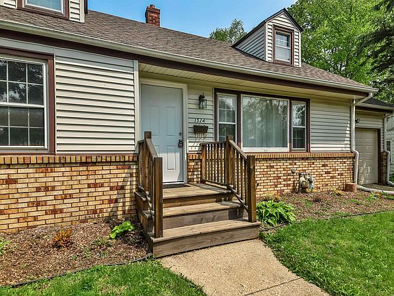 2nd image of 1524 Sexton Dr