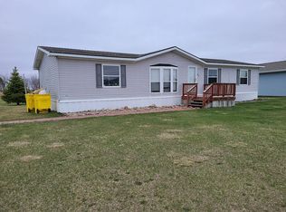 908 Tumbleweed Rd, Brookings, SD 57006