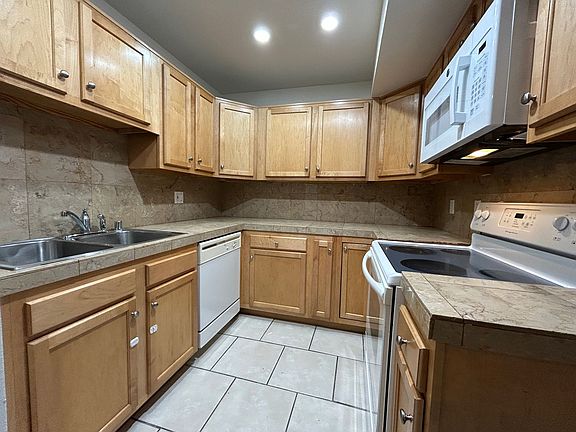 4th image of 12440 N 20th St APT 119