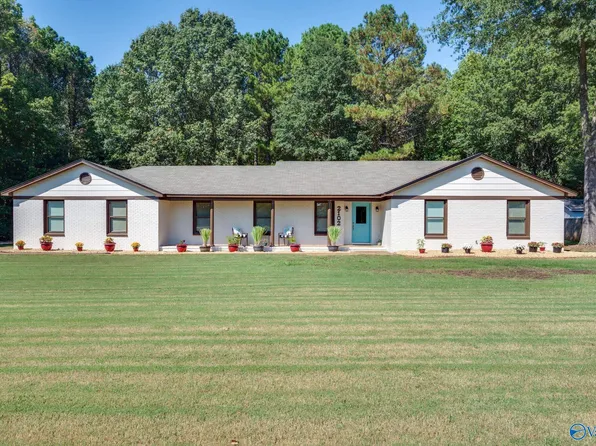 2102 Burningtree Dr SE, Decatur, AL 35603
