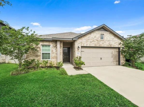 15218 White Moss Dr, New Caney, TX 77357