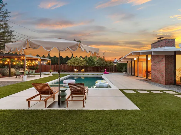 3772 Gainsborough Dr, Concord, CA 94518