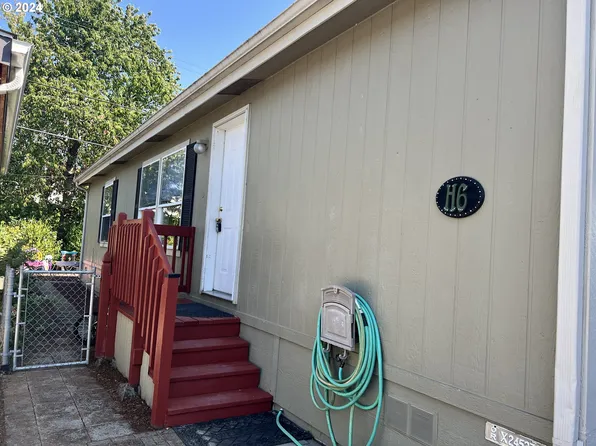 10701 SE 212th Hwy #H6, Clackamas, OR 97015
