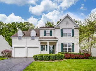4392 Cordova Dr, New Albany, OH 43054