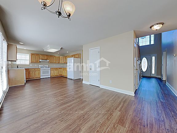 4th image of 5826 Matalin Ln