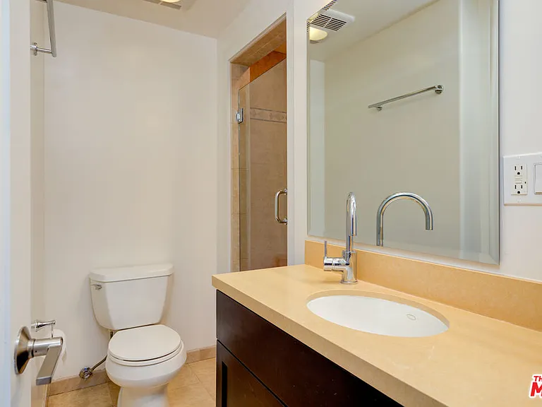 932 S Shenandoah St #5 — Photo 10