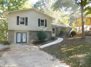 3833 Cherokee Trl, Suwanee, GA 30024