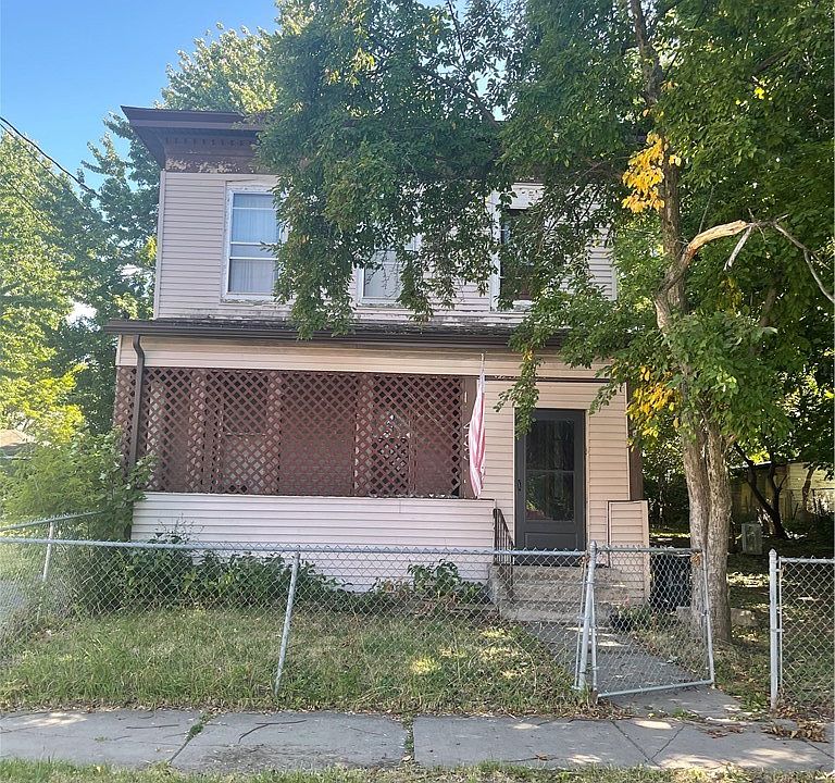 1st image of 433 Gifford St
