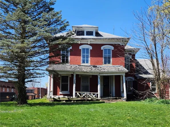 200 N Washington St, Shelbyville, IL 62565