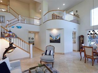 6075 Caroldale Row, La Jolla, CA 92037