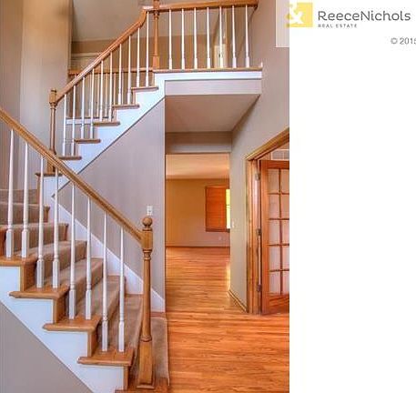 3rd image of 5712 Meadow Lk