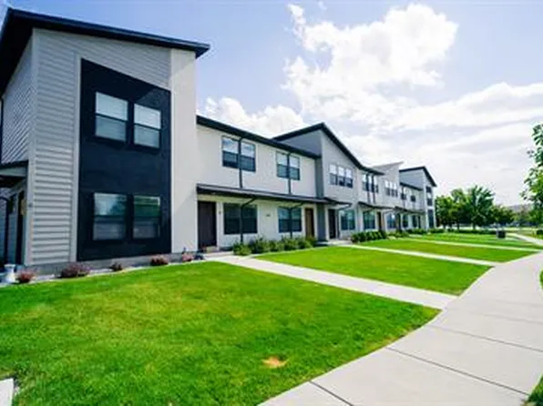 220 N Spring Creek Pkwy #6, Providence, UT 84332