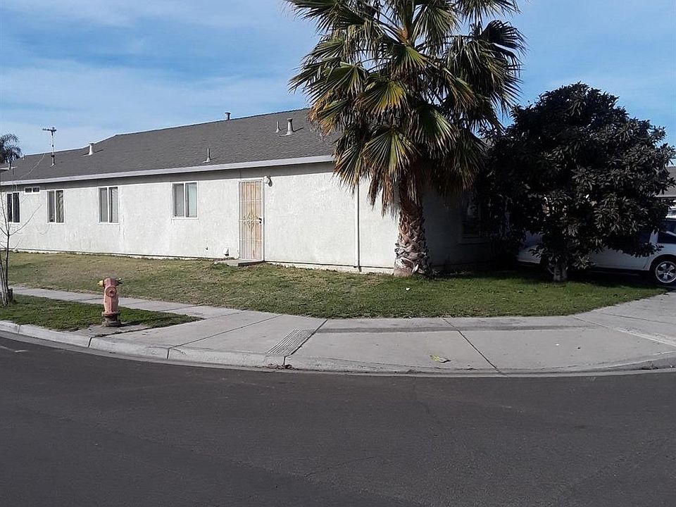 2nd image of 890 Jessica St