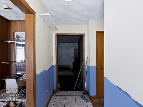 5th image of 205 Cedar Ave