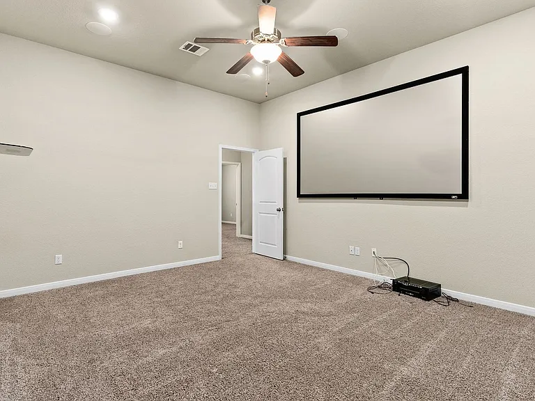 3320 Addison St — Photo 12