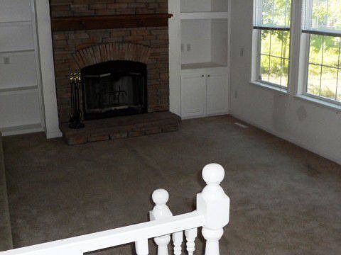 4th image of 4521 Hankins St