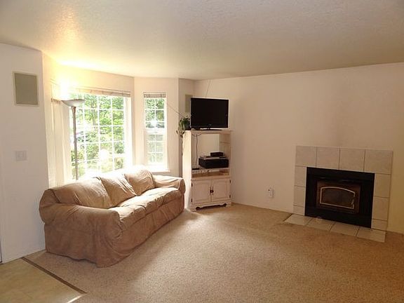5th image of 11021 149th Ave Ct N