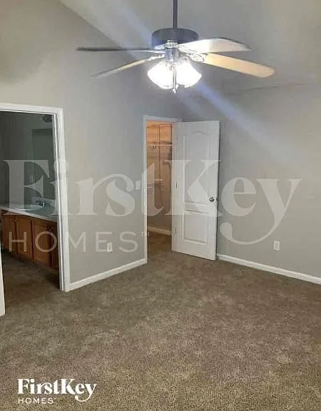 50 Oakbrook Ln — Photo 7