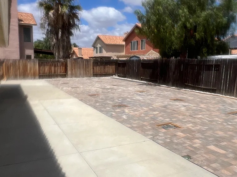 4264 Willowcreek Ct — Photo 17