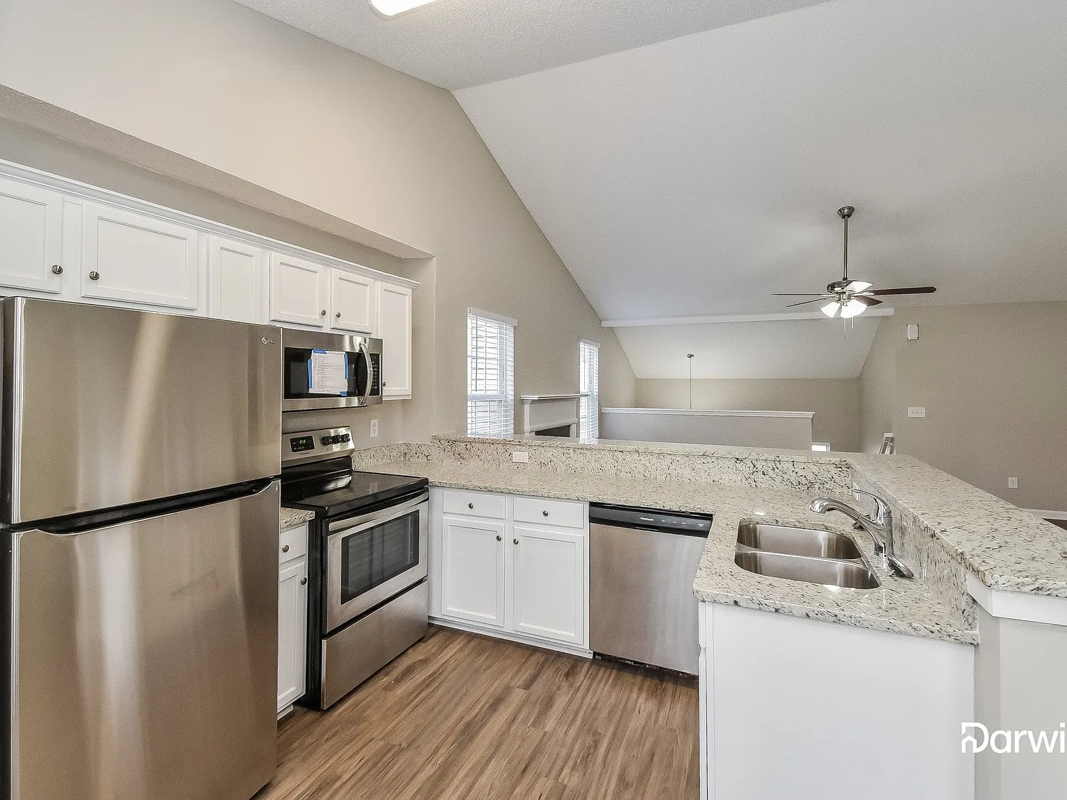4 bed, 3.0 bath, 2328 sqft, $1,899 — Photo 2