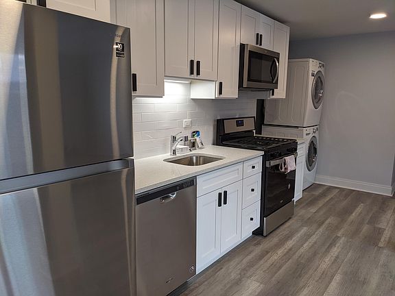 2nd image of 1248 N Paulina St #1R