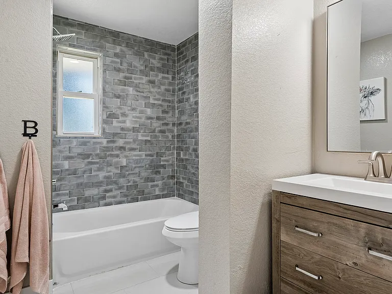 3410 E Briarwood Ave — Photo 12