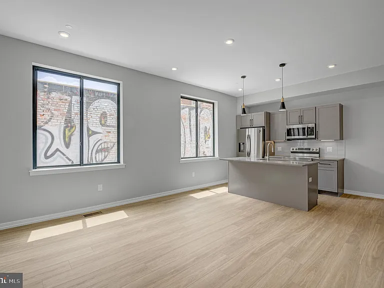1205 S 15th St #1B — Photo 1
