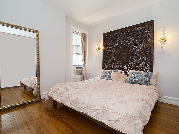 3rd image of 341 W 70th St #5B