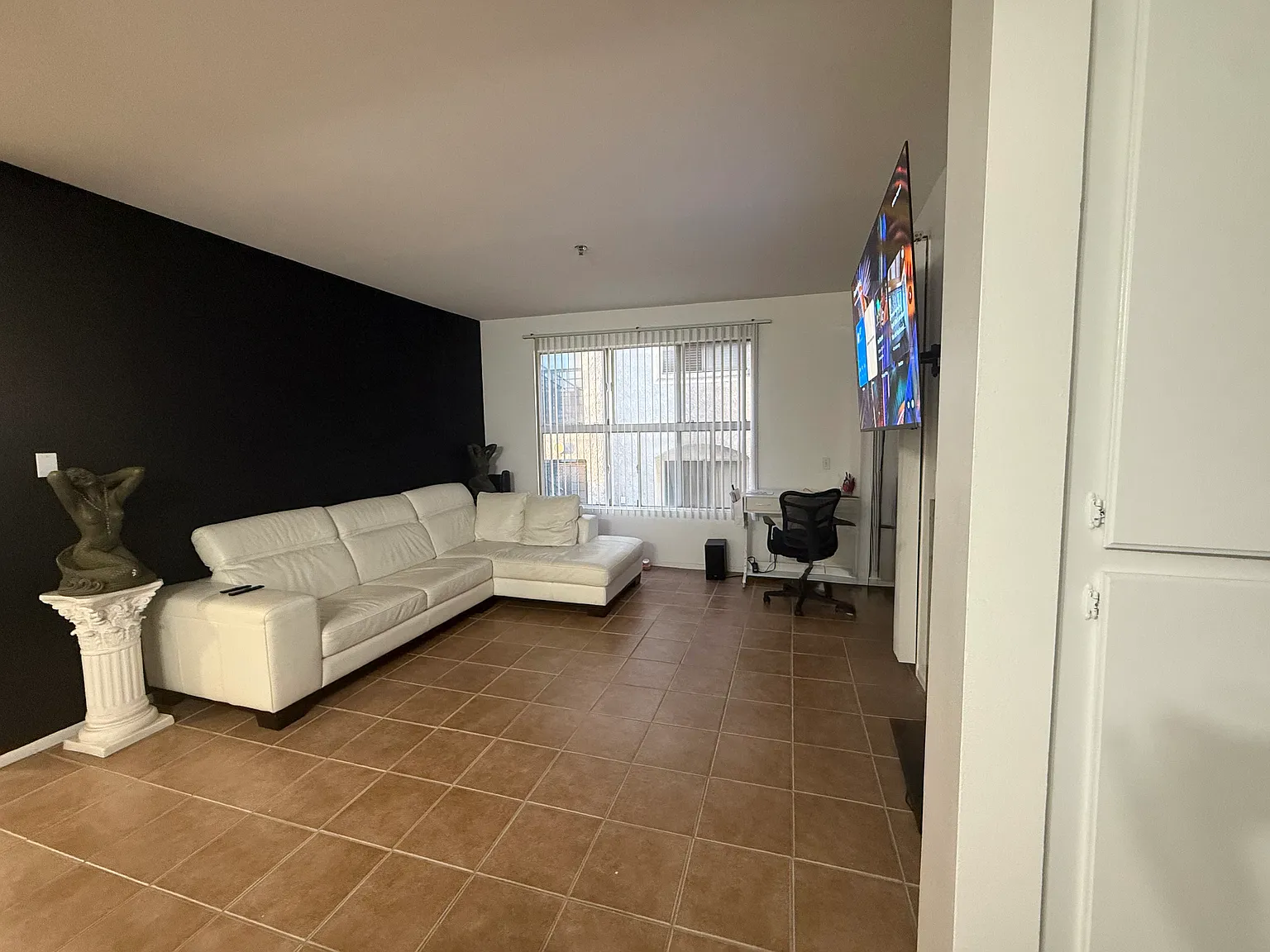 2 bed, 966 sqft, $1,500 — Photo 4