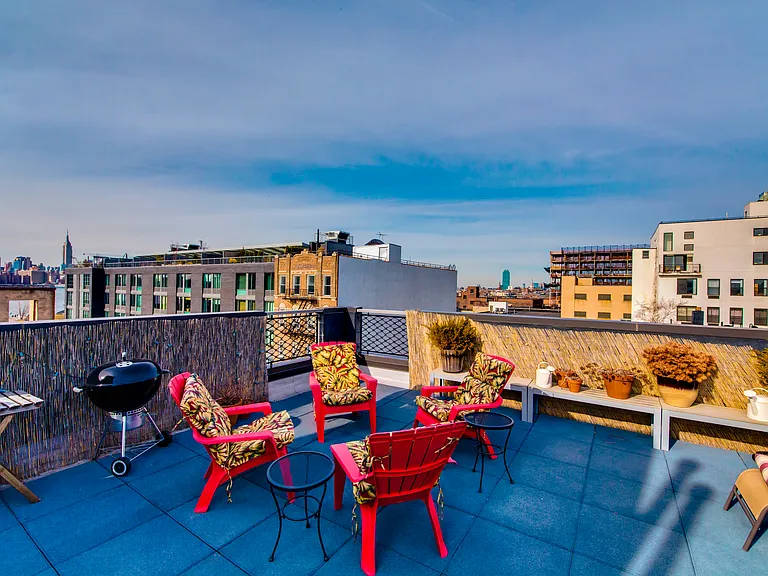 74 N 8th St #2 — Photo 16