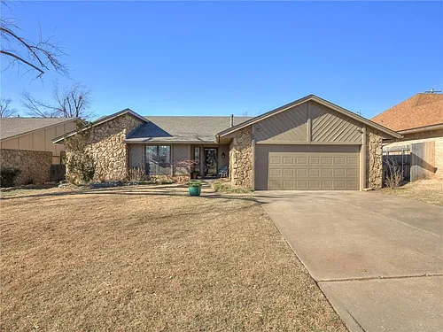 13621 Pin Oak Photo 1