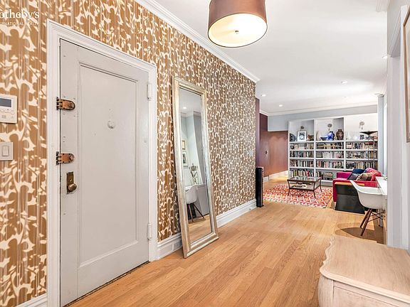 4th image of 327 W 83rd St #5BC