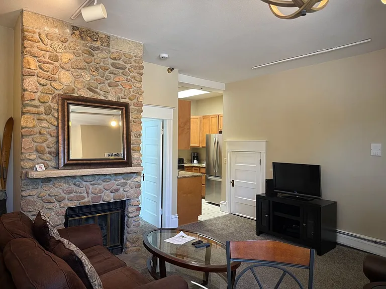 CH-Mapleton Terrace — Photo 11