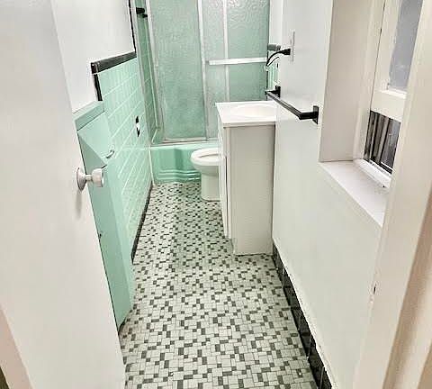 4th image of 511 E 87th St APT 8